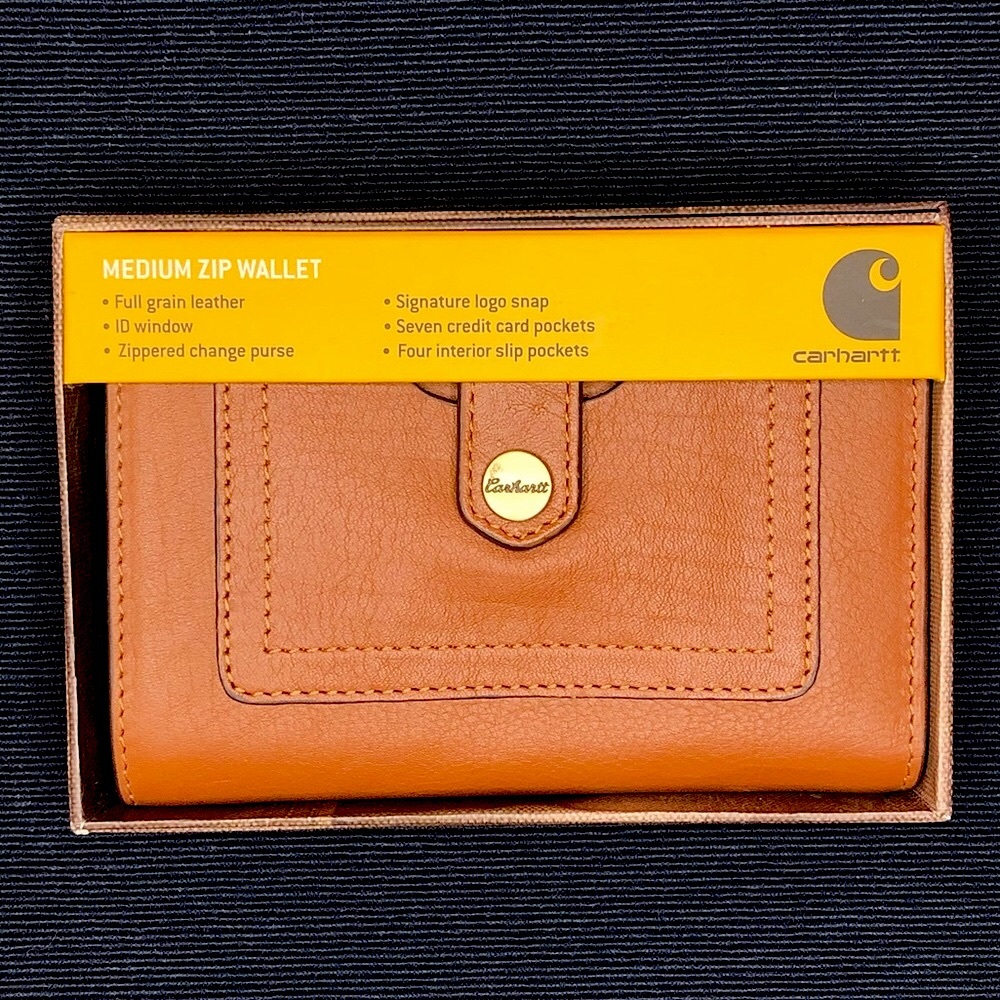 BNIB Carhartt Signature Medium Real Leather Zip Wallet